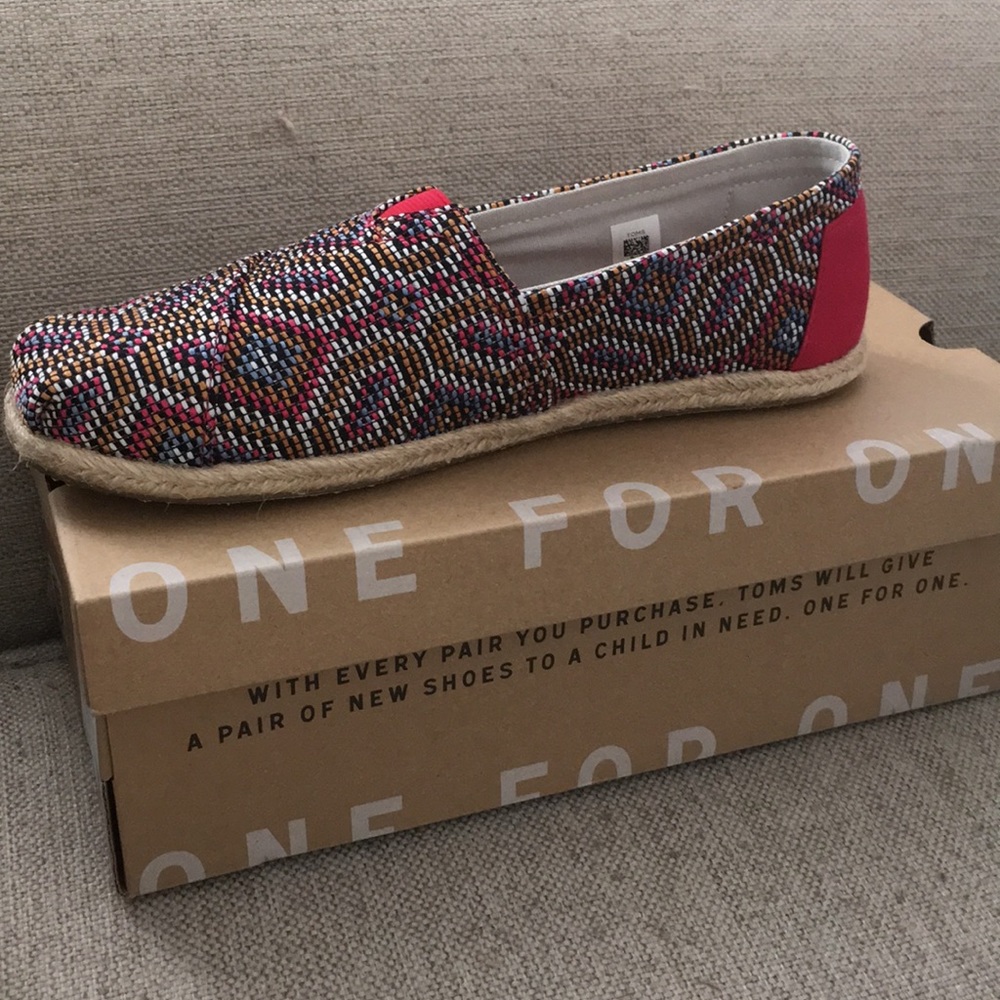 Toms shoes